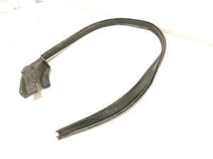 Dacia Duster (2017–2024) Front door rubber seal - 7