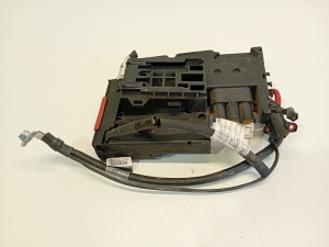 Mercedes Benz E-Class W207 (2009–2017) Sicherungskastengehäuse unter der Motorhaube A2075400740 - 3