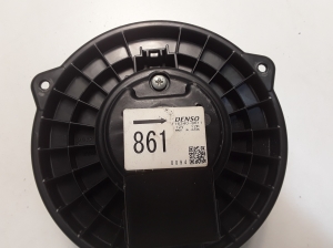 Mitsubishi Pajero IV (2006–2026) Salongi puhuri mootor 1163408611 - 4