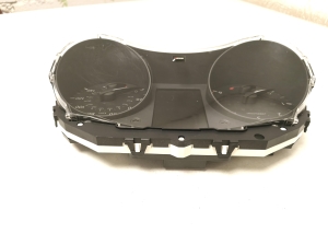 Kombiinstrument - 4EA3AMDYV