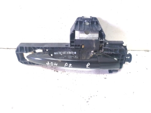 Mercedes Benz C-Class 204 (2007–2014) Front door exterior handle A2047601634 - 3