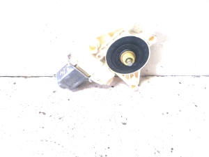 Front door window regulator motor - A2048200242