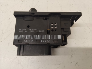 Volkswagen Golf III (1991–1997) Headlight switch 1H6941531 - 2
