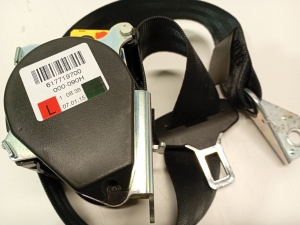 Skoda Superb (2008–2015) Rear seat belt 617719700 - 5