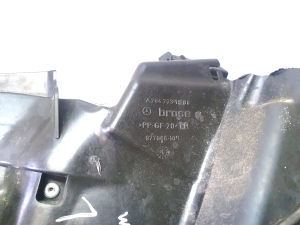 Mercedes Benz C-Class 204 (2007–2014) Tagumise külgukse lukk A2047302335 - 2