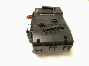 Mercedes Benz C-Class 205 (2014–2021) Kaitsmekarp pakiruumis A2055400840 - 3