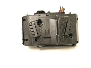 Mercedes Benz C-Class 205 (2014–2021) Kaitsmekarp pakiruumis A2055400840 - 5