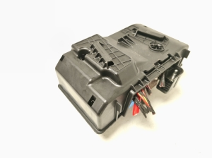 Mercedes Benz C-Class 205 (2014–2021) Kaitsmekarp pakiruumis A2055400840 - 6