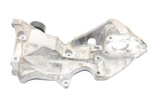 AUDI A4 B8 (2007–2016) Generaatori kinnitus 03L903143R - 2
