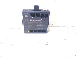 Mercedes Benz C-Class 204 (2007–2014) Front door control unit A2129004202 - 3