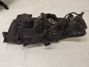 VOLVO S80 I (1998–2006) Headlight 04HCR3002A - 2