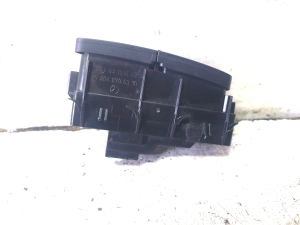 Door lock/unlock switch - A2048706310