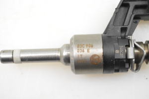 Volkswagen Golf VI (2008–2013) Fuel injector 03C906036E - 3