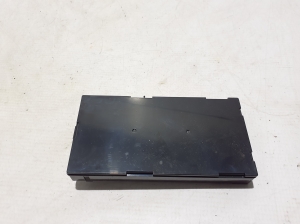 Ford Mustang Mach-E Mach-E (2020–2026) Telefonilaadija NX7T19J235AD - 2