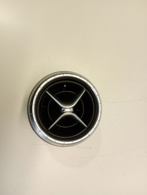 Mercedes Benz CLA-Class W117 (2013–2019) Dashboard air vent grilles A1178300554 - 5