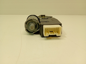 Mercedes Benz CLA-Class W117 (2013–2019) Schiebedachmotor A1769064100 - 5