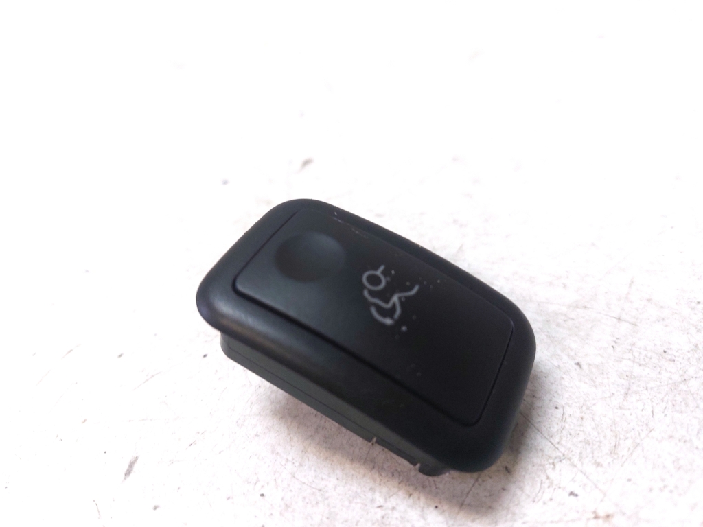 Mercedes Benz C-Class 204 (2007–2014) Trunk opening switch A2048707051 Mercedes Benz C-Class 204 (2007–2014) Trunk opening switch A2048707051