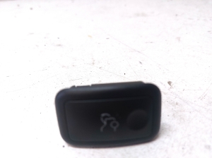 Mercedes Benz C-Class 204 (2007–2014) Trunk opening switch A2048707051 - 3