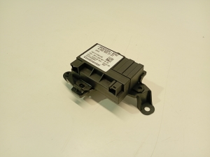 Mercedes Benz SLK-Class 172 (2011–2026) Fuel pump control module A0009003101 - 4