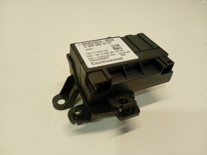   Steuergerät für Kraftstoffpumpe  - A0009003101 