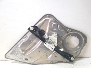 Mercedes Benz C-Class 204 (2007–2014) Aizmugurējo durvju logu pacēlājs A2047300479 - 3