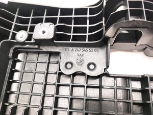 Mercedes Benz EQA H243 (2021–2026) Muu kinnitus A2475455200 - 2