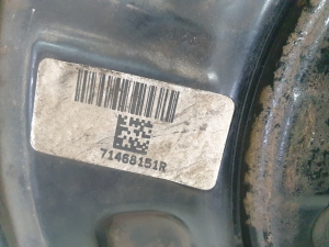 Mercedes Benz C-Class 204 (2007–2014) Schutz der Hinterradnabe 71468151R - 3