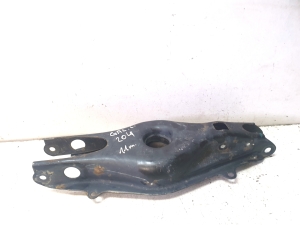 Mercedes Benz C-Class 204 (2007–2014) Tagumine õõtshoob A20092010 - 4