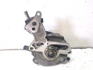 Volkswagen Passat B6 (2005–2010) Vacuum pump 038145209H - 5
