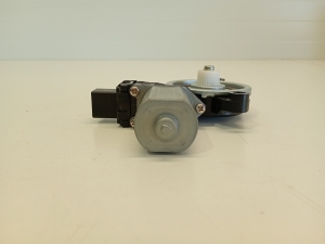 Mazda CX-5 (2017–2026) Front door window regulator motor B45C5858X - 3