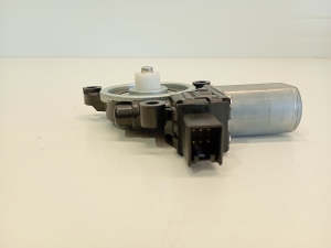 Mazda CX-5 (2017–2026) Front door window regulator motor B45C5858X - 5