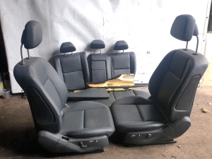 Mercedes Benz C-Class 204 (2007–2014) Salons un tā detaļas - 3