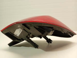 Opel Astra J (2009–2017) Feu arrière d’angle 13281266 - 4