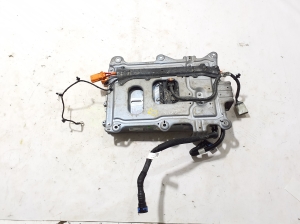   Wechselrichter (Inverter)  - PJ9810B689DB 