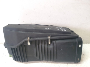 Mercedes Benz C-Class 204 (2008–2015) Air filter housing A6460902001 - 4