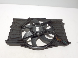 Ford Mustang Mach-E Mach-E (2020–2026) Dzesēšanas ventilators un tā daļas LJ938C607A - 3