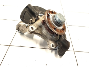 Mercedes Benz EQA H243 (2021–2026) Front wheel hub A2473320100 - 3