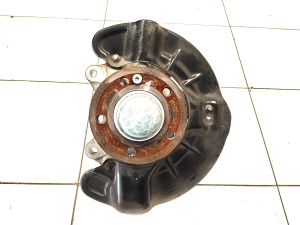 Front wheel hub - A2473320100