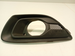   Front bumper fog lamp cover  - 13264572 
