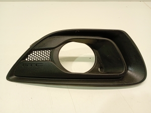   Front bumper fog lamp cover  - 13264573 