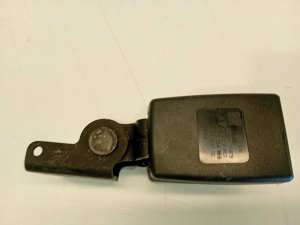 Opel Astra J (2009–2017) Sicherheitsgurtschloss hinten 13354863 - 5