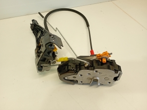 Opel Astra J (2009–2017) Front door lock 3023880 - 3