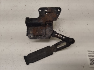 AUDI A6 C5 (1997–2005) Hood latch 4B0823480C - 2