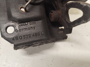 AUDI A6 C5 (1997–2005) Hood latch 4B0823480C - 3