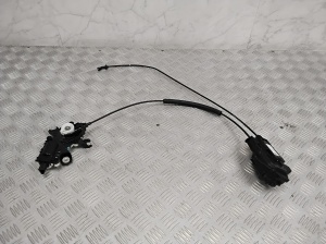 Tesla Model X X (2015–2026) Rear side door lock 103448100J - 8