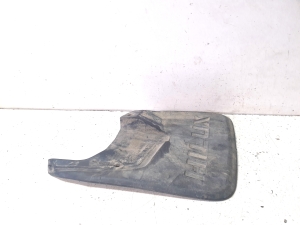 TOYOTA Hilux (2015–2020) Mud flap 766220K160 - 3