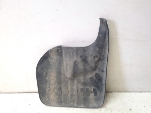 TOYOTA Hilux (2015–2020) Mud flap 766220K160 - 5