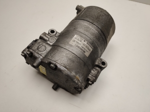 Mercedes Benz C-Class 205 (2014–2021) A/C compressor A0008301901 - 3