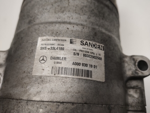 Mercedes Benz C-Class 205 (2014–2021) A/C compressor A0008301901 - 4