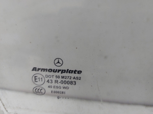 Mercedes Benz C-Class 204 (2007–2014) Esiukse klaas 43R00083 - 3